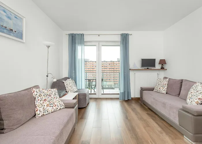 Апартаменты Cztery Oceany For 4 Guests With Balcony & Parking By Renters Гданьск