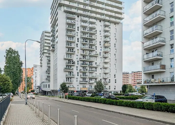 Cztery Oceany For 4 Guests With Balcony & Parking By Renters Апартаменты *