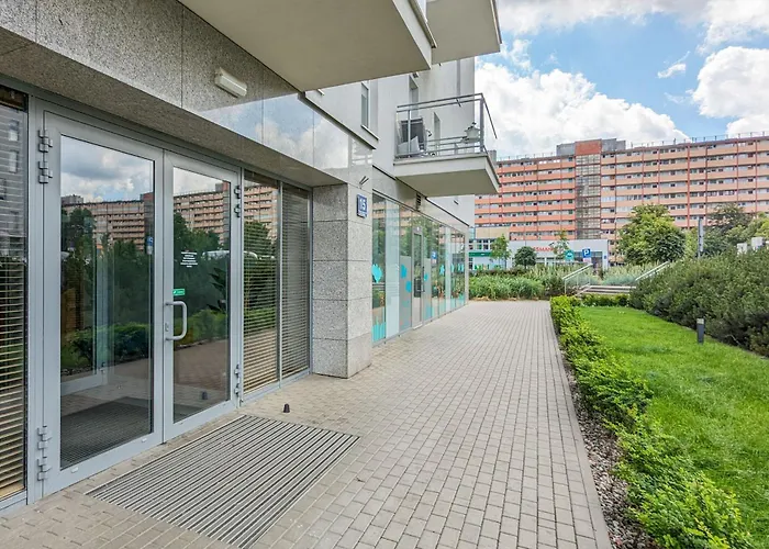 Cztery Oceany For 4 Guests With Balcony & Parking By Renters Апартаменты *