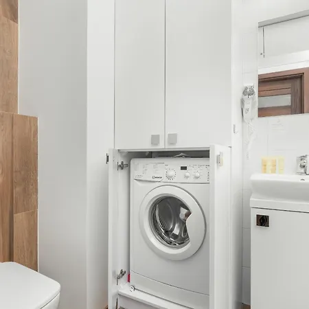 Cztery Oceany For 4 Guests With Balcony & Parking By Renters 아파트 그단스크