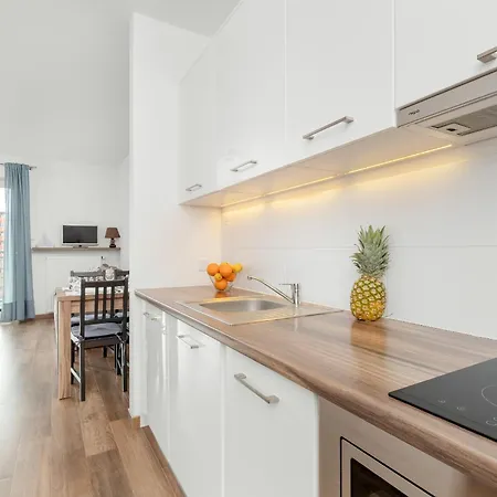 Cztery Oceany For 4 Guests With Balcony & Parking By Renters 그단스크