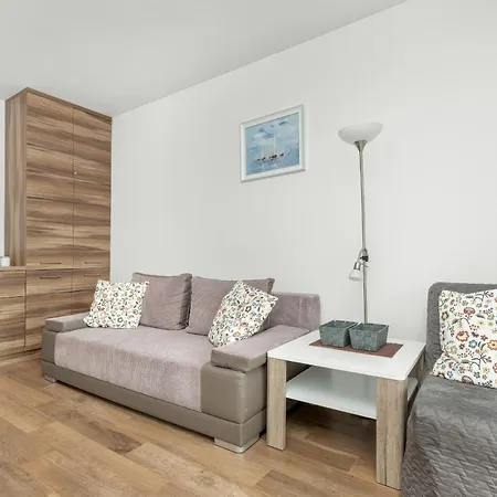 Cztery Oceany For 4 Guests With Balcony & Parking By Renters *