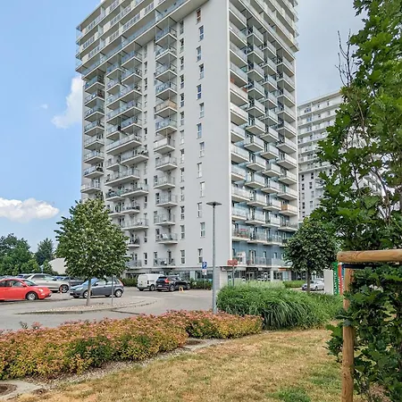 Cztery Oceany For 4 Guests With Balcony & Parking By Renters דירה גדנסק